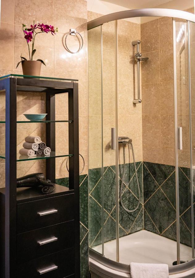 Free Parking! Soho Budapest 101, 4 Ppl, Ac, Superfast Wifi, Tv Budapeste Exterior foto